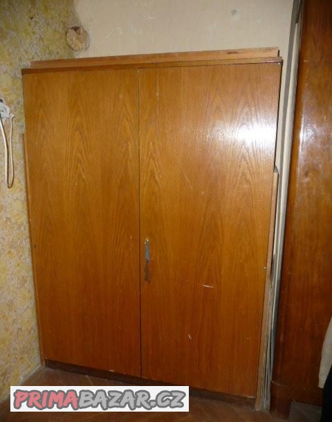 2-sektorove-skrine-s-nastavci