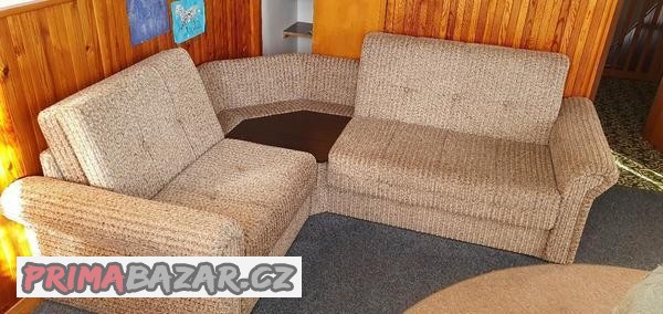 rozkladaci-sedacka-s-dvema-uloznymi-prostory