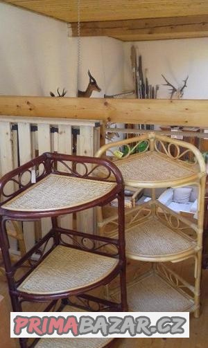 ROHOVÁ RATANOVÁ POLICE