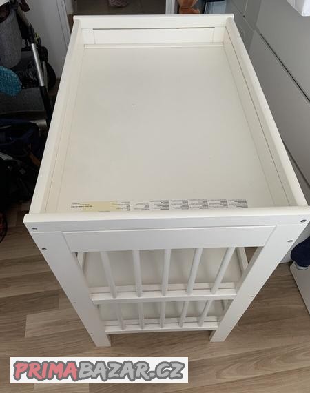 ikea-prebalovaci-pult-gulliver