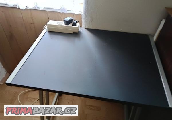 odkladaci-stolek-pocitac