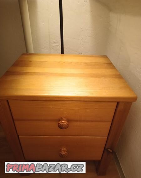 predam-nocny-stolik-masiv