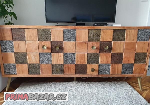 komoda-z-masivu-tv-stolek-pribornik