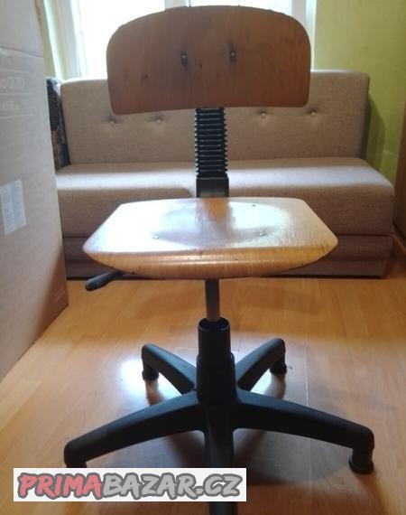 Židle k psacímu stolu