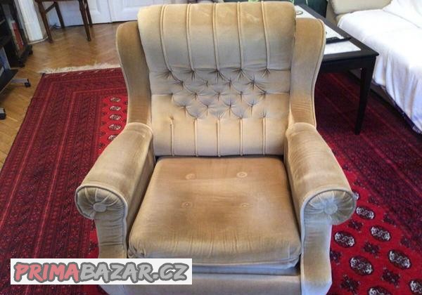 pohodlne-elegantni-kreslo