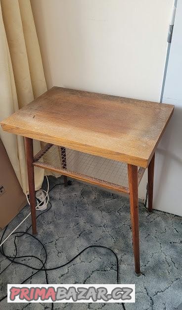 retro-tv-stolek