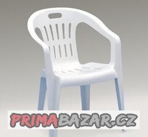 Plastové židle bílé