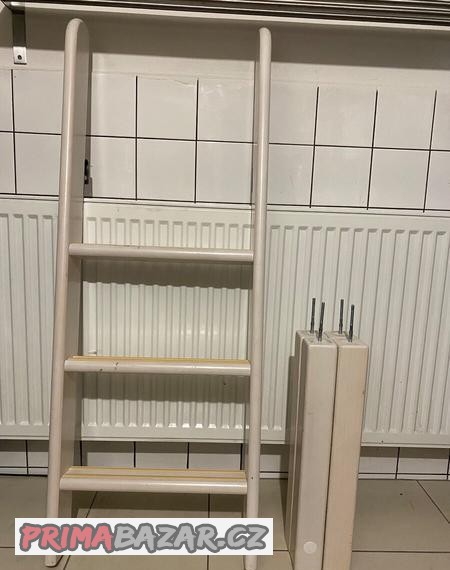 domestav-zebrik-nohy