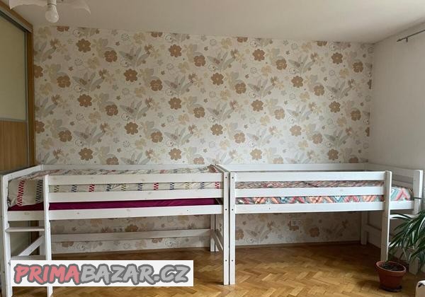 prodam-vyvysenou-postel