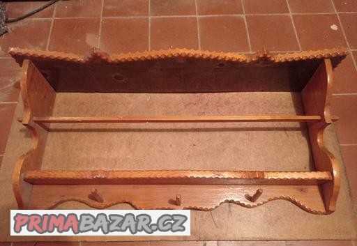 drevena-police-z-masivu