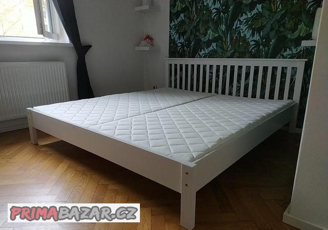 manzelska-postel-180x200-s-rostem-a-matraci-bila