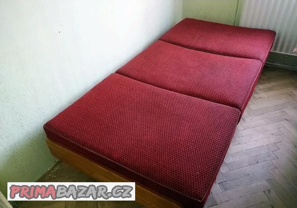 postel-valenda-pohovka