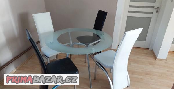 jidelni-set-kulaty-jidelni-stul-4-zidle