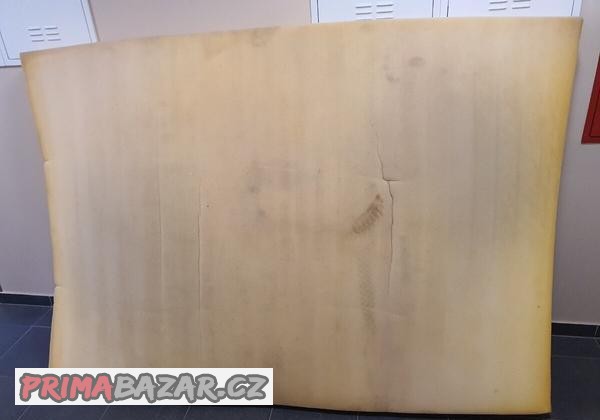 velky-molitan-do-obytneho-vozu-karavanu