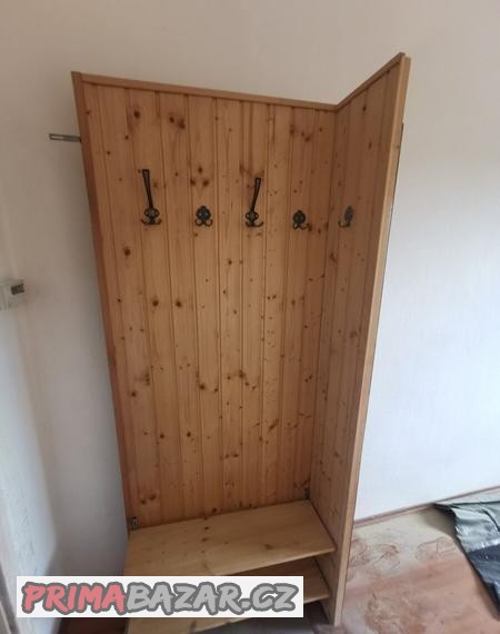 Předsíňová stěna