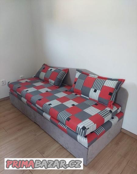 rozkladaci-pohovka-postel