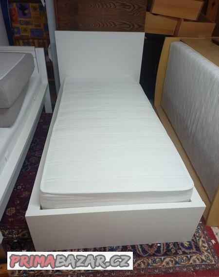 prodam-krasnou-postel-ikea-malm-90-x-200-cm