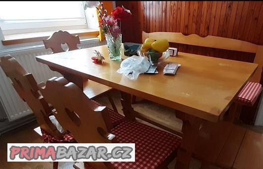 Dřevěný stůl s lavicí + 4x židle