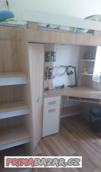 patrova-postel-s-nabytkem