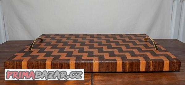 skladane-prkenko-podnos-na-party