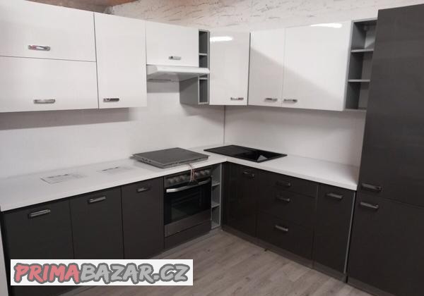 kuchyn-grey-bianca-z-vystavy
