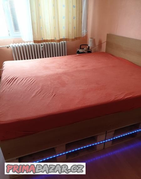 paletova-postel-200180cm