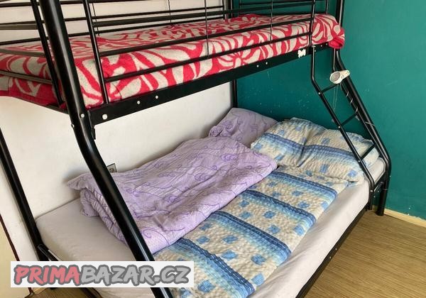 dvoupatrova-postel