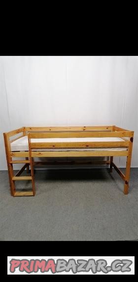 vyvysena-postel-masiv-borovice