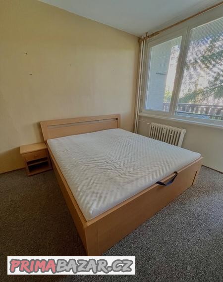 postel-dvouluzko-s-uloznym-prostorem