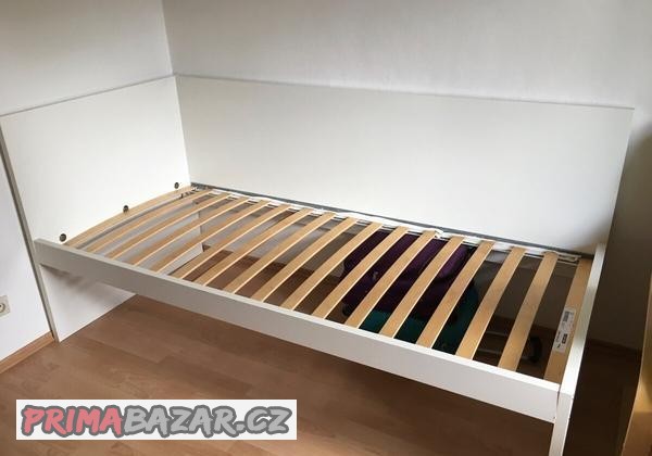 ikea-bila-postel-jednoluzko-s-uloz-prostorem