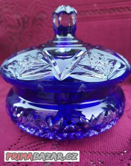 ruzne-sklo-doza-400-kosik-zeleny-350-vaza-400