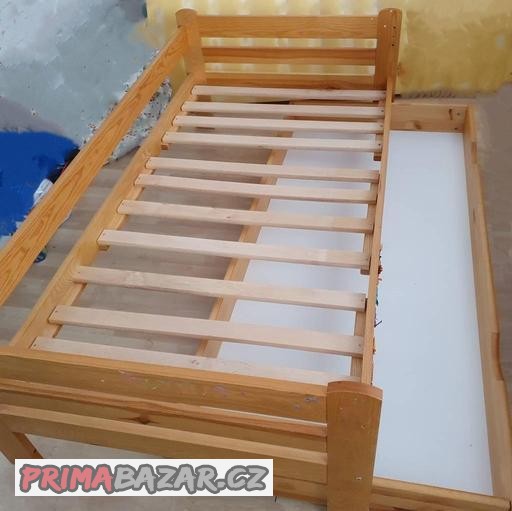 drevena-postel-160x80-cm-s-rostem-suplik-matrace