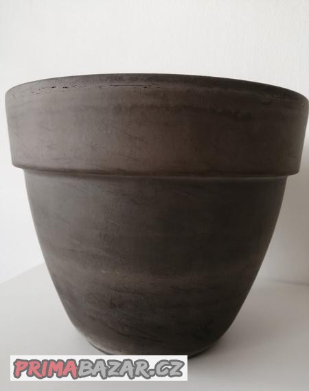 keramicky-obal-na-kvetiny