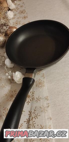 teflonova-panev-26cm