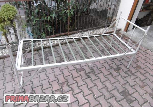 vojenska-skladaci-postel