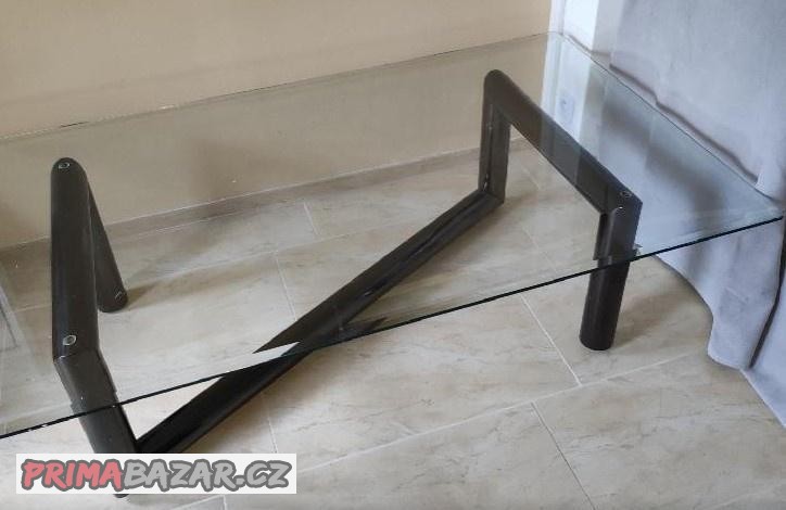 Stůl skleněný konferenční