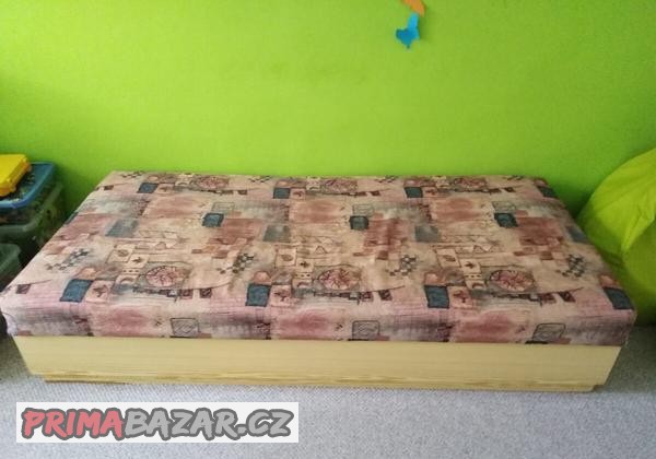 postel-s-uloznym-prostorem