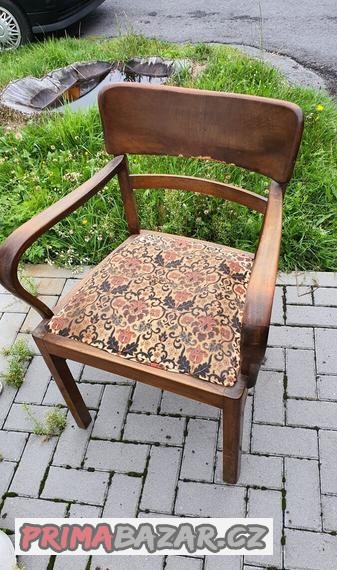 Starožitný nábytek