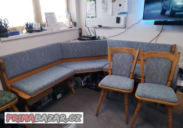 rohova-lavice-se-dvemi-zidlemi