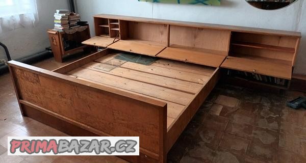 starozitny-nabytek-nejen-do-loznice-skrin-postel