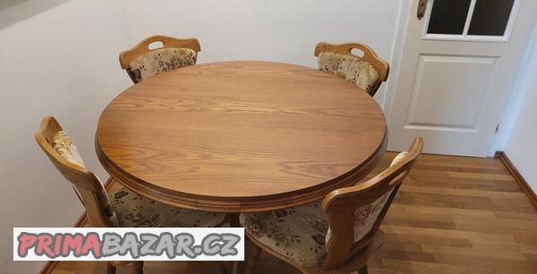 jidelni-stul-kulaty-4-zidle