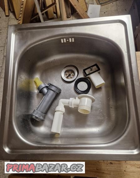 nerezovy-drev-44-5-x-45-5-cm