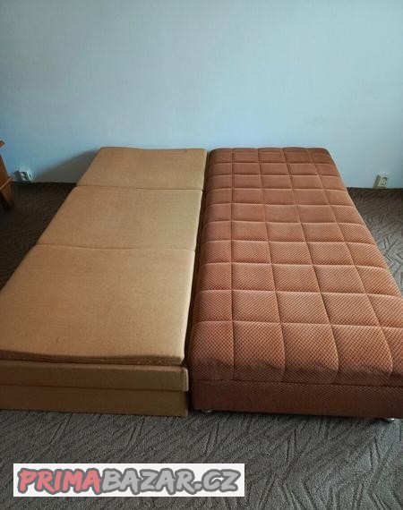 calounena-pohovka-s-uloznym-prostorem