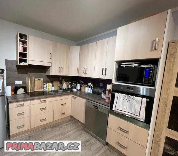 kuchyn-varna-deska-drez-a-mycka