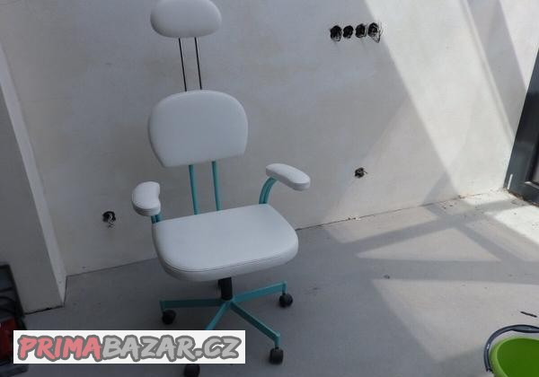 kvalitni-otocne-kreslo-vyskove-nastavitelne