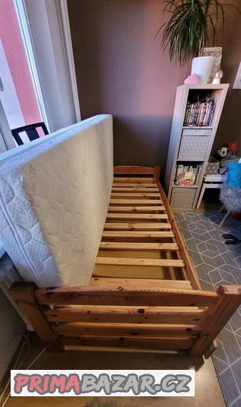 postel-z-masivu-a-kvalitni-matrace-200-x-90-cm-brno