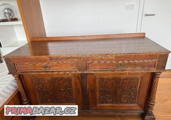Starožitná komoda