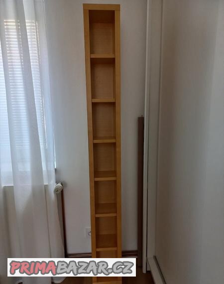 Police / stojan z masivu