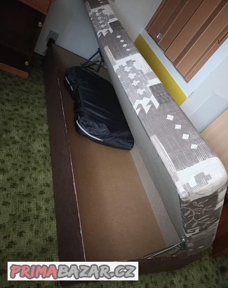 postel-s-uloznym-prostorem