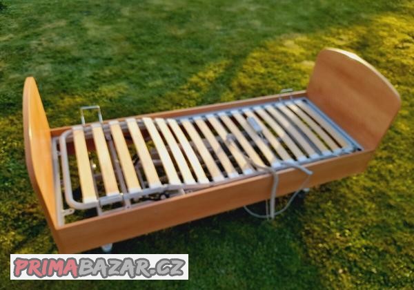 zdravotni-polohovaci-postel-elektricka